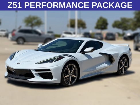 Used 2021 Chevrolet Corvette Stingray Preferred Cpe w/ Z51 Performance Package RWD image 3