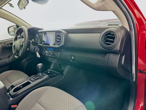 Used 2022 Toyota Tacoma SR image 27