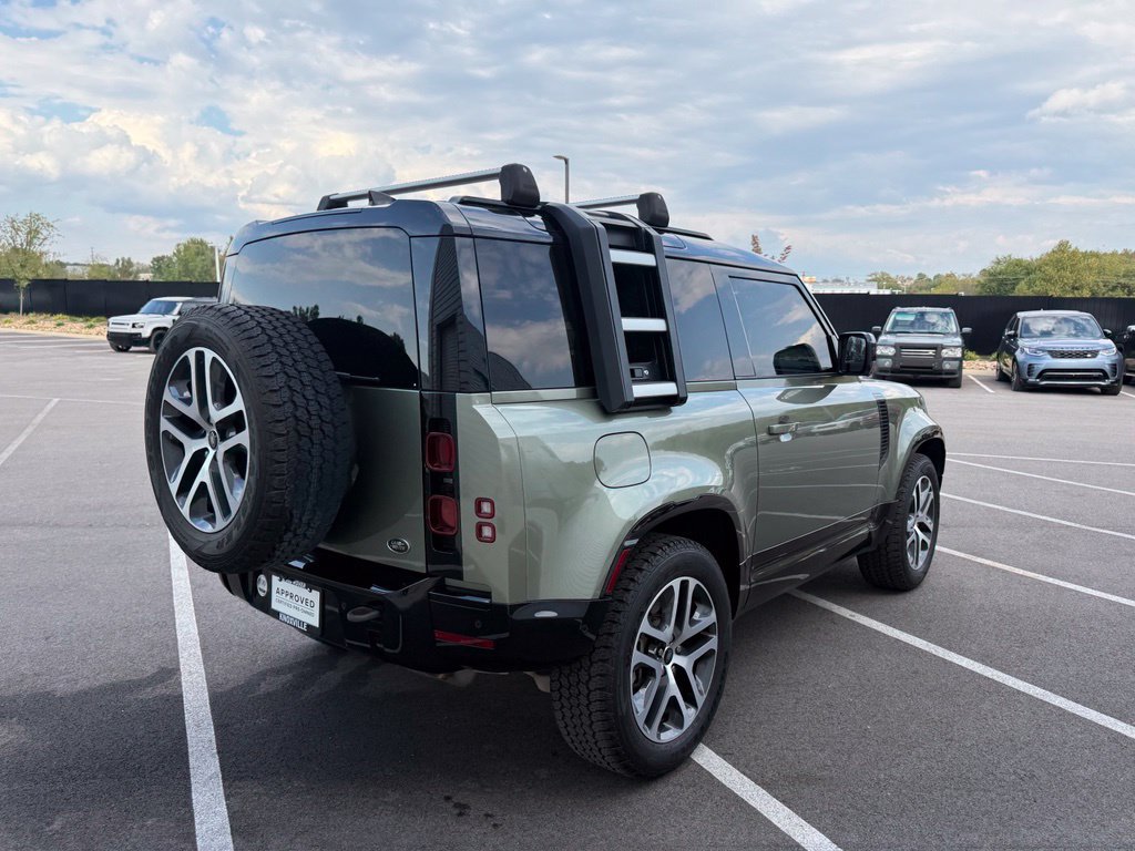Certified 2022 Land Rover Defender 90 X-Dynamic HSE AWD/4WD image 7