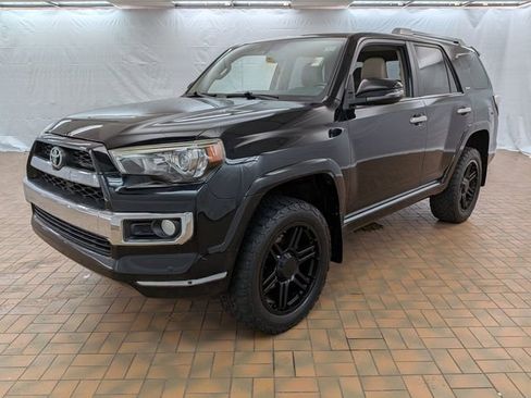 Used 2014 Toyota 4Runner Limited image 3