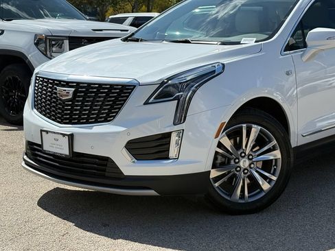 Certified 2024 Cadillac XT5 Premium Luxury FWD image 2