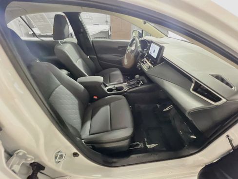 Used 2026 Toyota Corolla LE FWD image 31