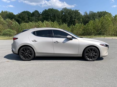 Used 2025 MAZDA MAZDA3 2.5 S Hatchback w/ Premium Pkg FWD image 8