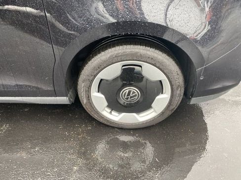 New 2025 Volkswagen ID. Buzz Pro S RWD image 18