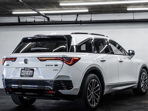 Certified 2024 Acura ZDX A-Spec AWD/4WD image 5