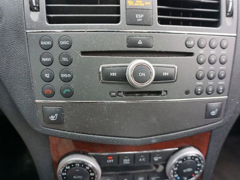 Used 2010 Mercedes-Benz C 300 4MATIC Sedan image 12