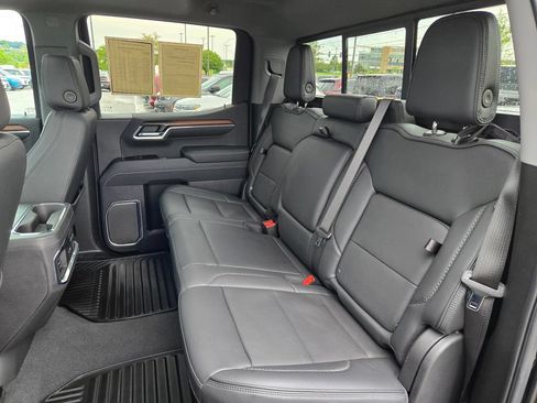 Used 2025 GMC Sierra 1500 Denali w/ Denali Reserve Package AWD/4WD image 31