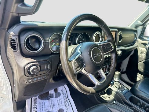 Used 2023 Jeep Wrangler Unlimited Sahara w/ Cold Weather Group AWD/4WD image 10