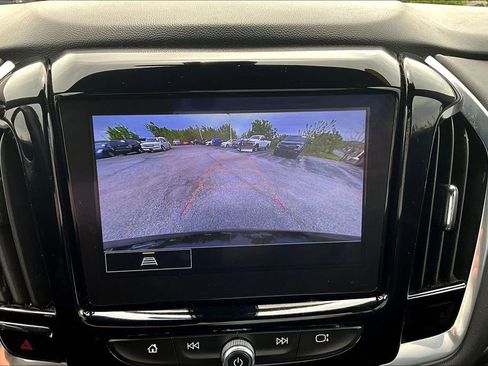 Used 2022 Chevrolet Traverse LT AWD/4WD image 15