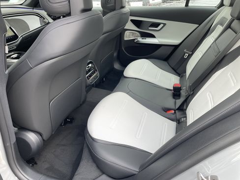 New 2026 Mercedes-Benz E 53 AMG e 4MATIC Sedan image 36