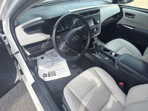 Used 2015 Toyota Avalon XLE FWD image 13