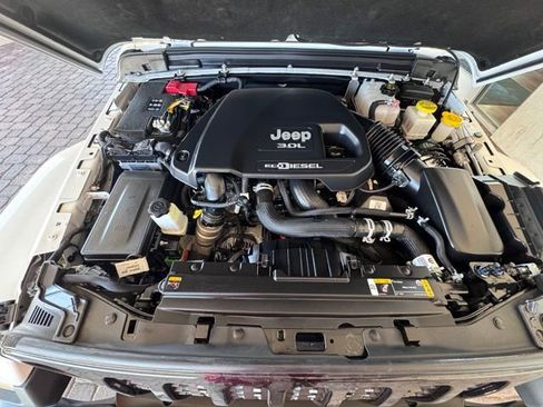 Used 2022 Jeep Gladiator Sport AWD/4WD image 20