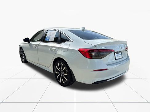 Used 2023 Honda Civic EX image 6