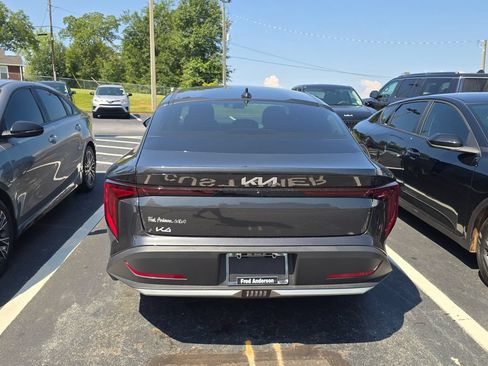 Used 2026 Kia K4 FWD image 10