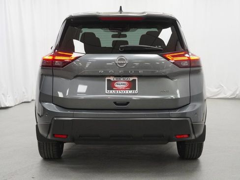 Used 2025 Nissan Rogue S image 10