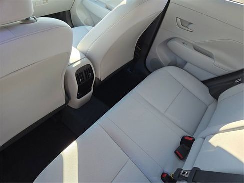 New 2024 Hyundai Kona SEL w/ Convenience Package image 10