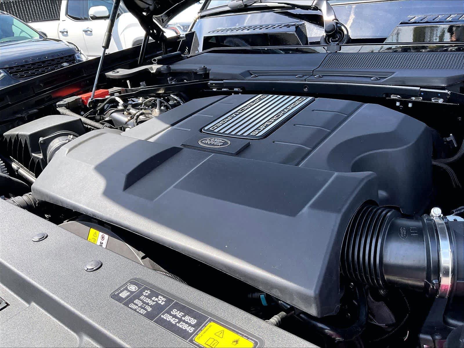 New 2026 Land Rover Defender 90 V8 AWD/4WD image 32