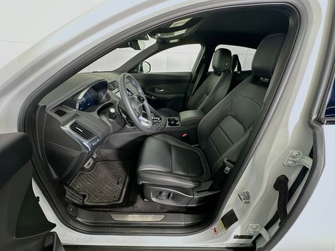 Used 2024 Jaguar E-PACE R-Dynamic SE image 13