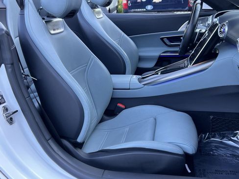 Used 2022 Mercedes-Benz SL 55 AMG 4MATIC image 33