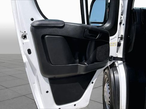 Used 2025 RAM ProMaster 2500 w/ Convenience Group FWD image 20