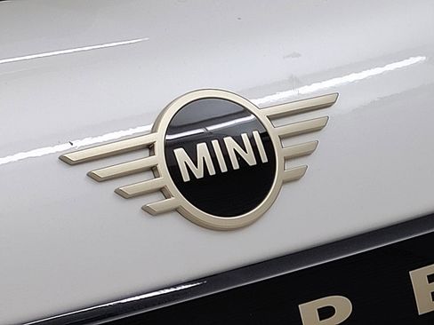 New 2026 MINI Cooper 4-Door Hardtop image 9