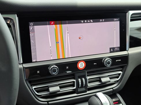 New 2026 Porsche Macan AWD/4WD image 12