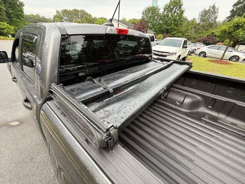 Used 2022 Ford Ranger XLT w/ Equipment Group 301A Mid RWD image 16