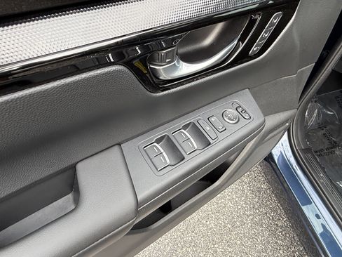 Used 2024 Honda CR-V EX-L image 19