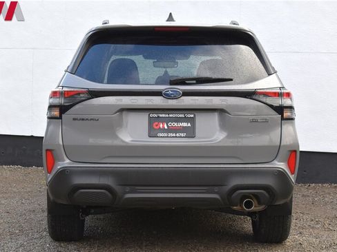 Used 2025 Subaru Forester Touring AWD/4WD image 4