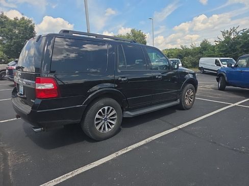 Used 2016 Ford Expedition XLT AWD/4WD image 5