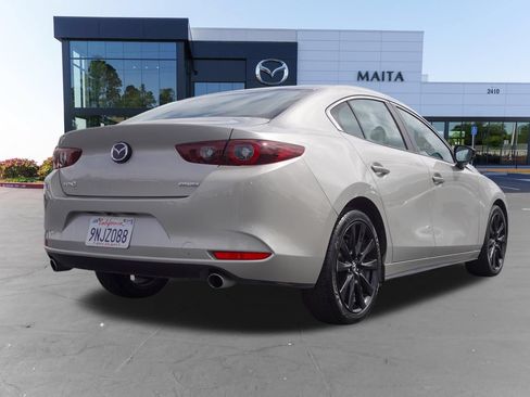 Used 2024 MAZDA MAZDA3 s FWD image 4