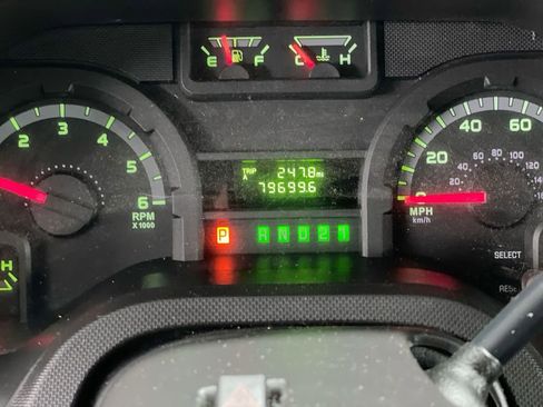 Used 2012 Ford E-350 and Econoline 350 XL w/ PWR Windows & Locks Group image 12