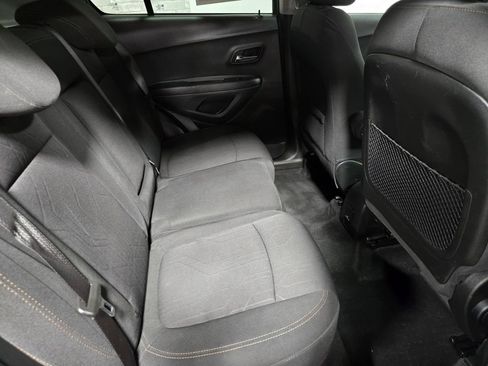 Used 2020 Chevrolet Trax LT FWD image 42