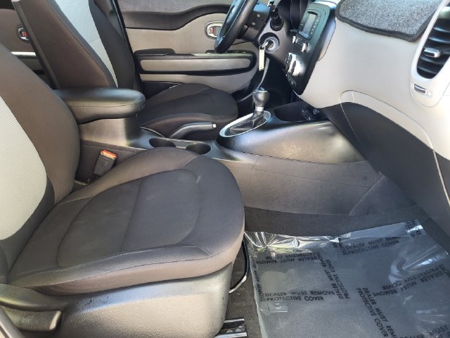 Used 2015 Kia Soul FWD image 11