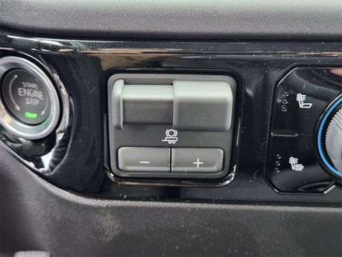 New 2026 Chevrolet Silverado 1500 LT image 24