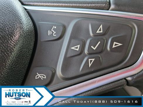 Used 2021 Chevrolet Equinox LT image 18