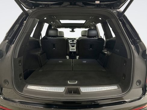 Used 2024 Cadillac XT6 Sport w/ Technology Package image 20