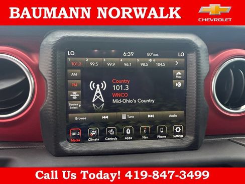 Used 2023 Jeep Gladiator Rubicon w/ Cold Weather Group AWD/4WD image 20