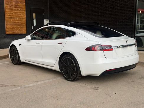 Used 2021 Tesla Model S Long Range Plus AWD/4WD image 15