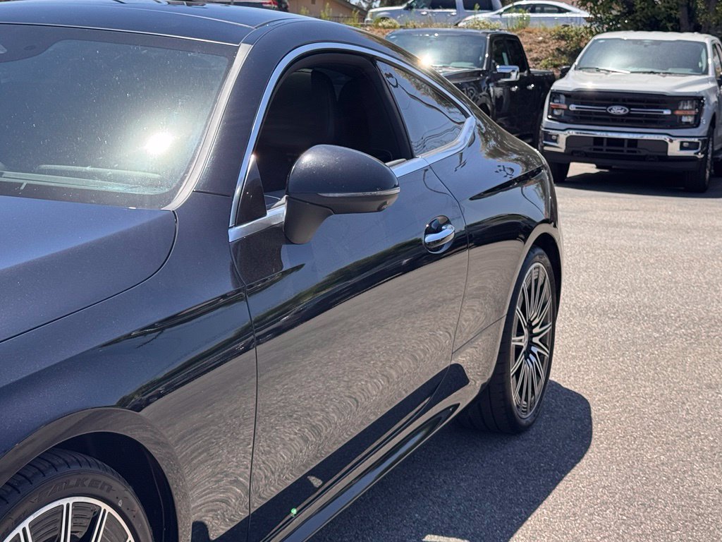Used 2025 Mercedes-Benz CLE 300 4MATIC Coupe image 11