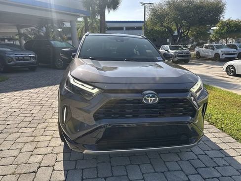Used 2023 Toyota RAV4 XSE AWD/4WD image 18