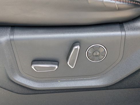 Used 2021 Ford F250 Platinum w/ FX4 Off-Road Package image 25