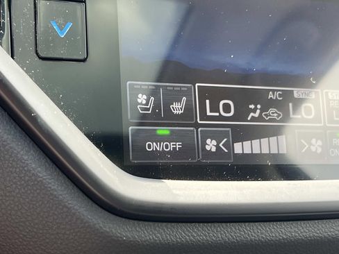 Used 2025 Subaru Ascent Bronze Edition image 34