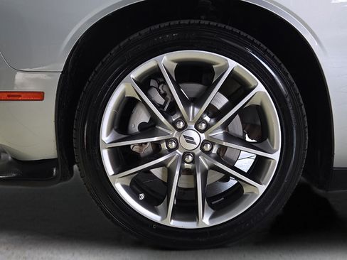 Used 2023 Dodge Challenger GT AWD/4WD image 9