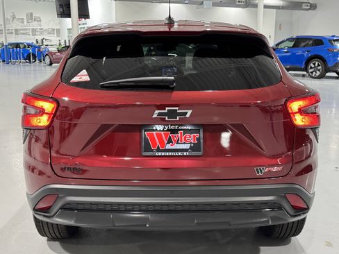 Used 2024 Chevrolet Trax RS w/ Driver Confidence Package image 19