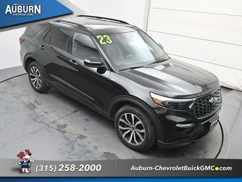 Used 2023 Ford Explorer ST-Line w/ Class IV Trailer Tow Package AWD/4WD image 24