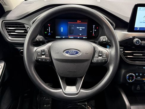 Used 2025 Ford Escape Active AWD/4WD image 15