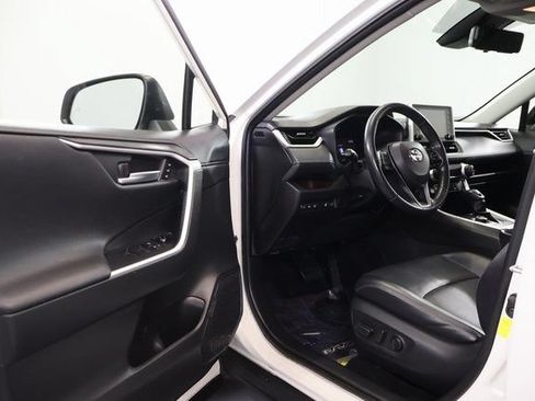 Certified 2019 Toyota RAV4 Limited w/ Cold Weather Package AWD/4WD image 11