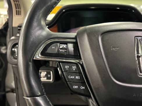 Certified 2022 Lincoln Nautilus Reserve AWD/4WD image 13