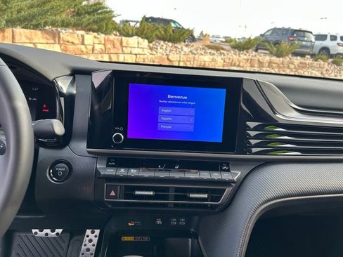 Used 2026 Toyota Camry SE w/ Convenience Package image 19